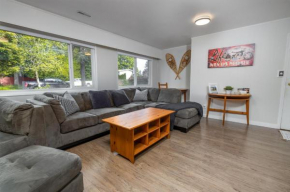 Quiet Area Near Downtown Walkable To Cafes